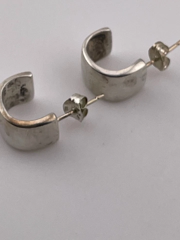 VINTAGE RALPH LAUREN RLL 925 STERLING SILVER 7.9MM HALF HOOP EARRINGS 1/2" 2443 - Image 4 of 4