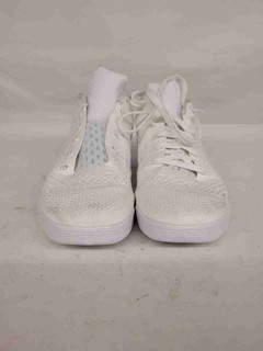 Nike Men's White Athletic Shoe Size 8.5