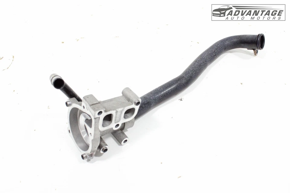 KIA SPORTAGE 2017-2022 2,4 L L4 motor refrigerante bomba de agua y tubo de manguera de entrada OEM Foto 3 de 4