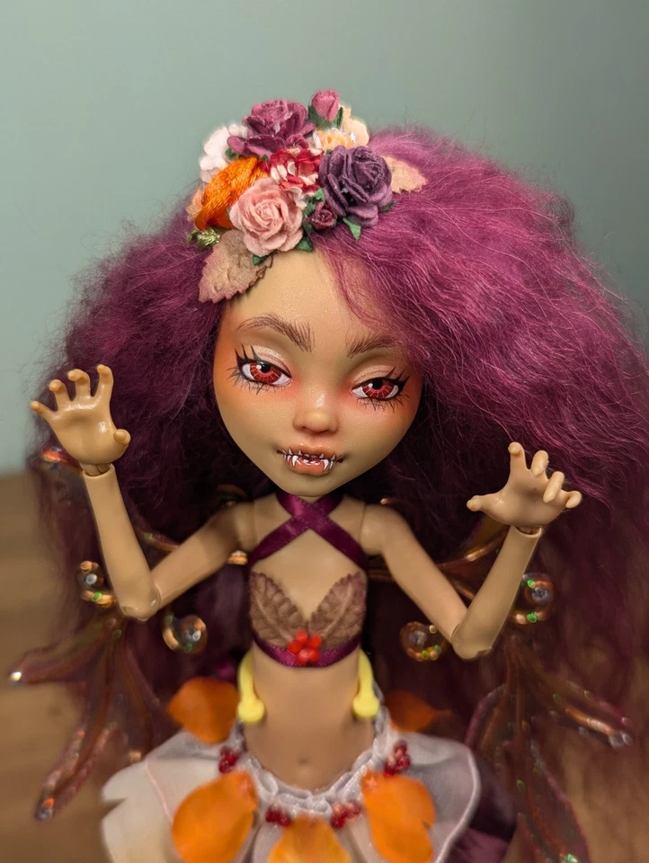 OOAK Monster High Custom Art doll - Howleen Autumn Fairy Custom Repaint Foto 4 de 4