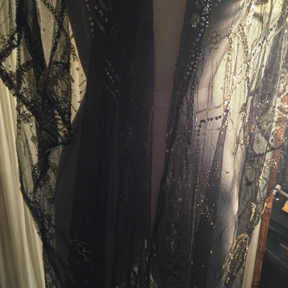 Beautiful Vintage 1920’s Lace Evening Over-jacket - Image 2 of 4