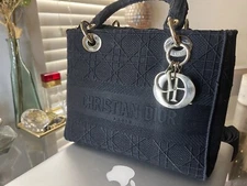 CHRISTIAN DIOR Medium Lady D-Lite Embroidered Canvas Shoulder Bag Black
