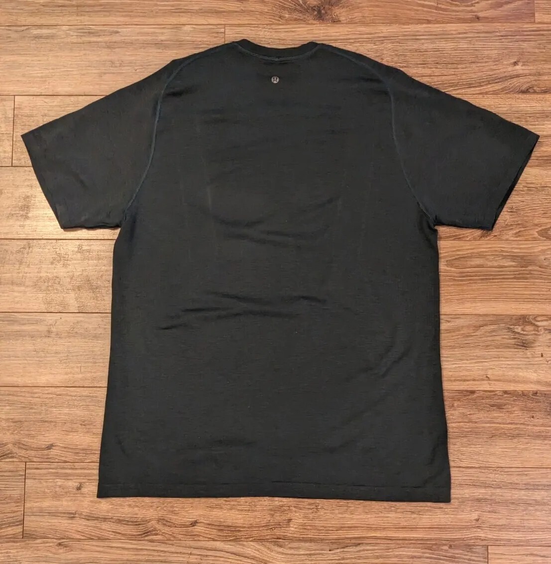 Lululemon メンズSS Tシャツ S【未使用】 Lululemon Men's Forest Green SS Performance T-Shirt - L EUC