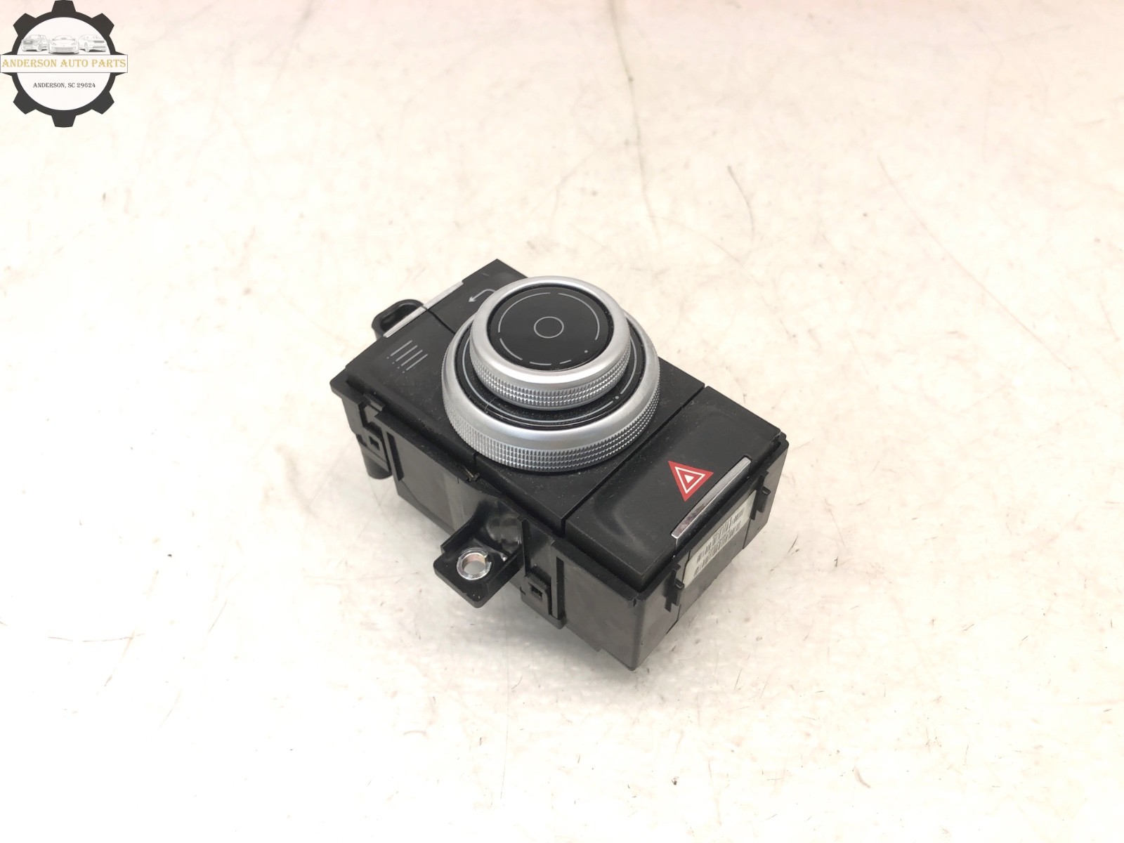 2017-2024 MASERATI LEVANTE RADIO MEDIA HAZARD CONTROL SWITCH KNOB OEM