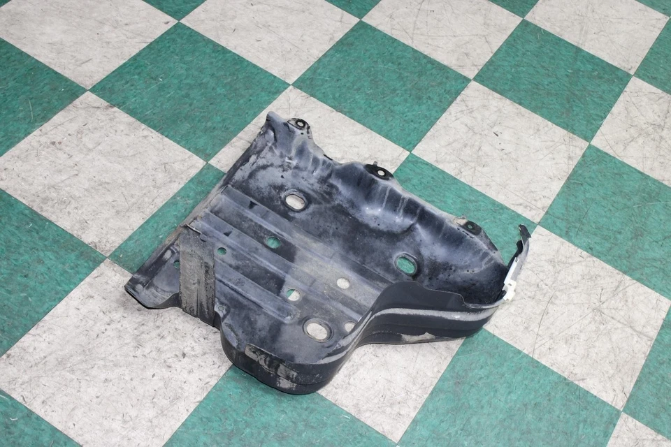 10-24 4 Runner Gas Fuel Tank Reservoir Skid Plate Shield Guard Unit Factory OEM - Image 2 of 4