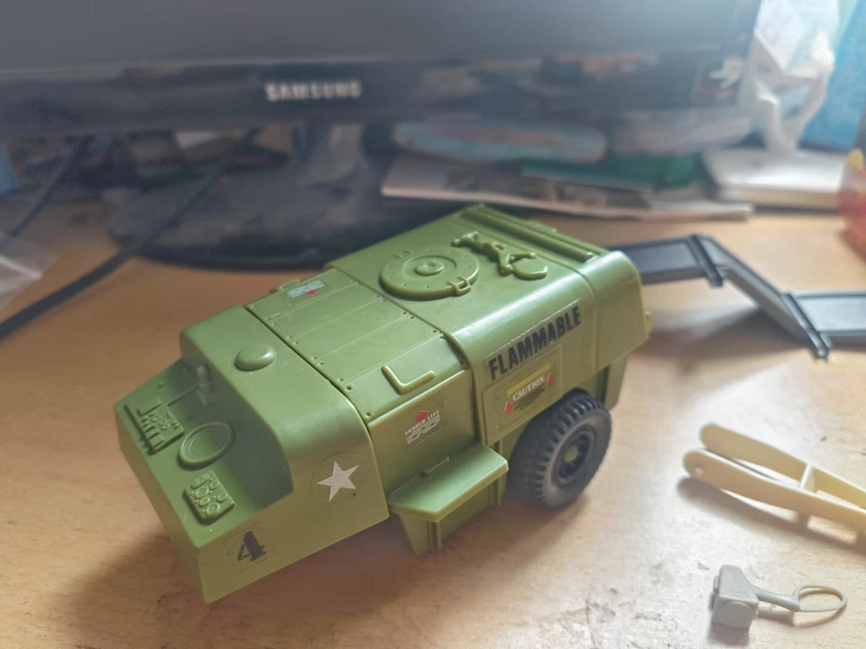 Rare Vintage GI Joe U.S.S Flagg aircraft carrier. Great Condition Accessories - Image 3 of 4