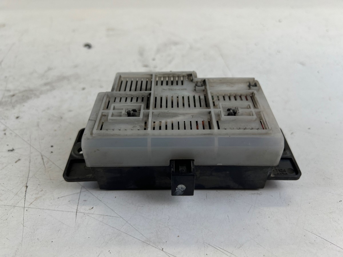 Nissan 300ZX Fuse Box Z31 83-88 OEM | eBay