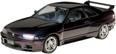 Tamiya Nissan Skyline GT-R R33 V-Spec- 1/24 Scale Model Kit 24145
