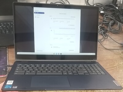 Lenovo IdeaPad Slim3 Chromebook 14'' Full HD Touch Laptop W/ PENTIUM Silver N6000