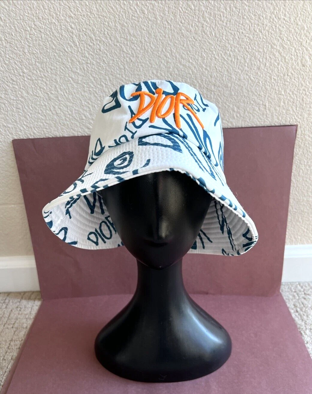Chapeau seau graffiti Dior 033C906A4949 Shawn Stussy Collaboration vert/blanc