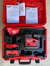 Milwaukee 3642-21 M12 Green 360 3-Plane Laser w/ Automatic Alignment & Receiver