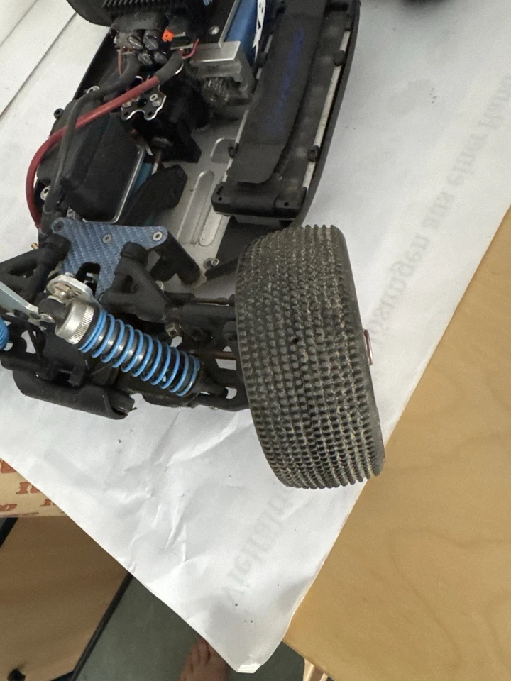 🏎️ Xray XB808 – individueller Renn-Umbau Elektro - Bild 4 von 4