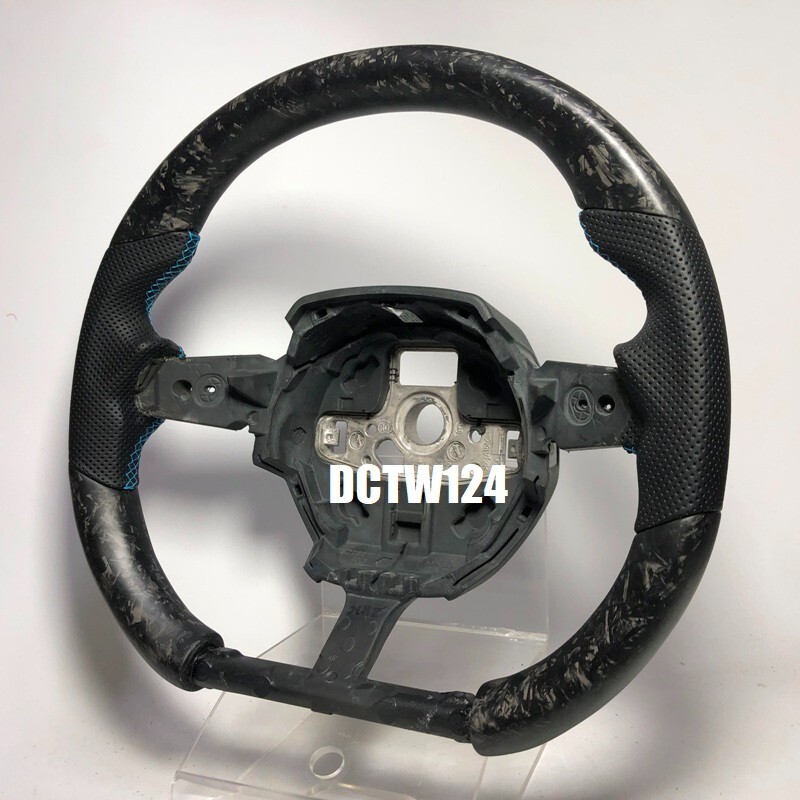 Forged Carbon steering wheel Lamborghini Huracan models Saddle color stitching