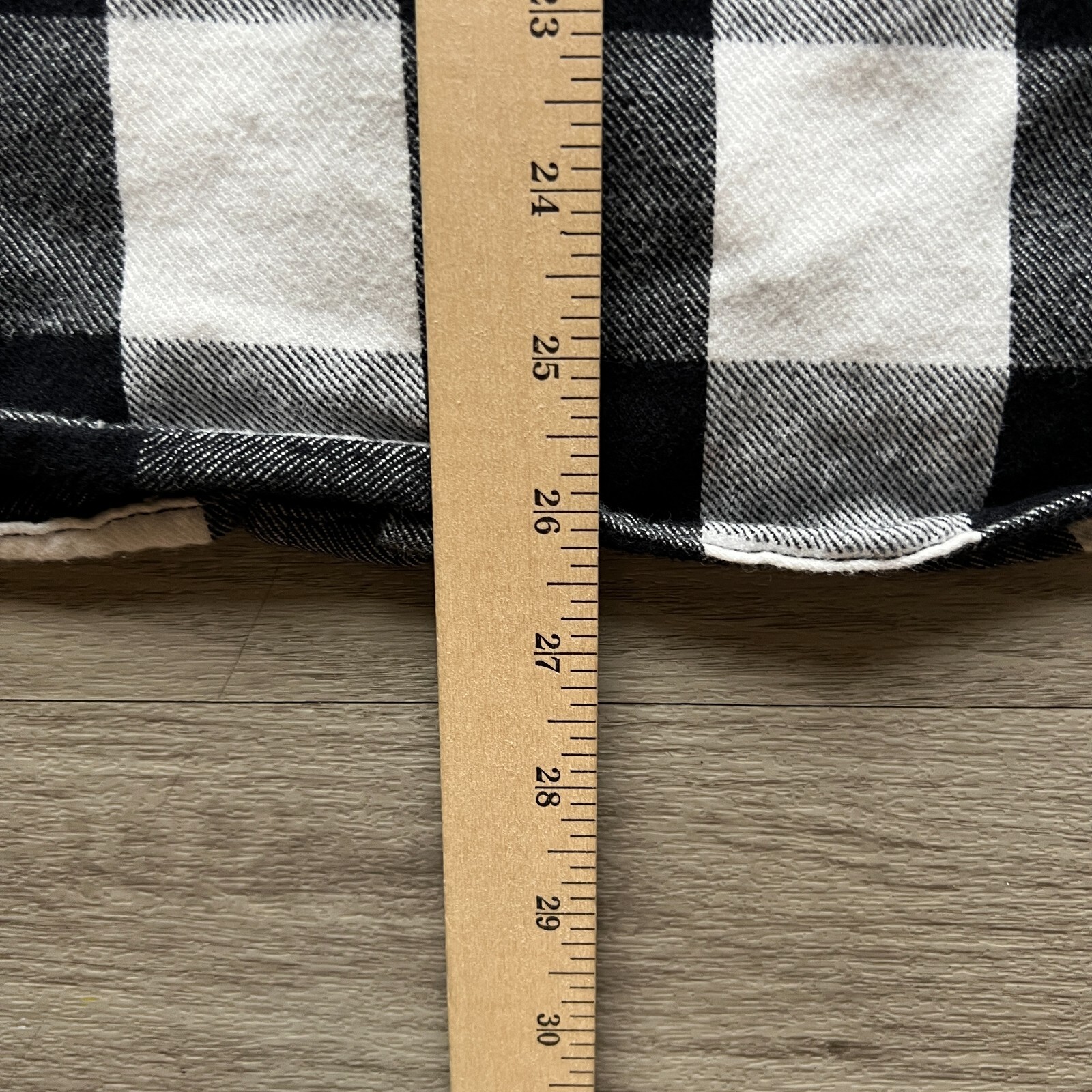 Burton Shirt Mens Medium Black White Flannel Outdoor Plaid Pockets