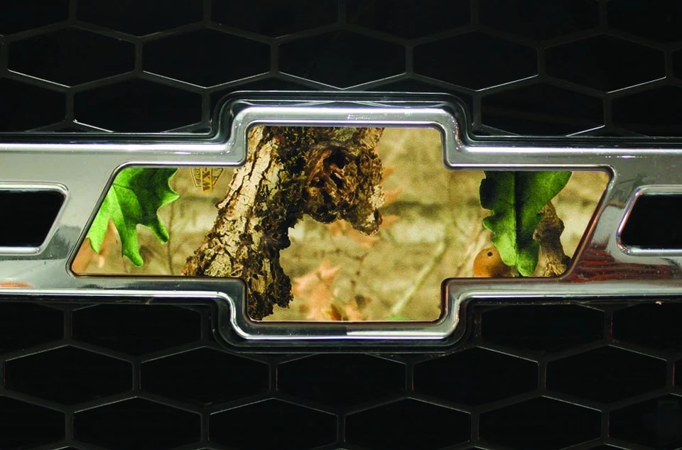 Hoja de vinilo x2 se adapta a Chevy pajarita emblema logotipo bosque camuflaje extremo calcomanías corte en U Foto 2 de 4