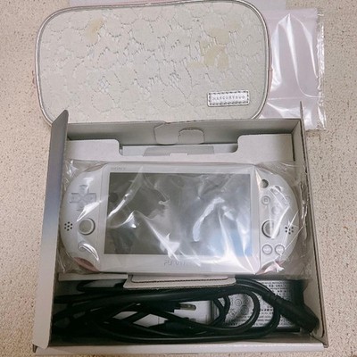 4-332 PSVITA PCH-2000 MERCURYDUO 箱付き PSVita「PlayStation Vita MERCURYDUO