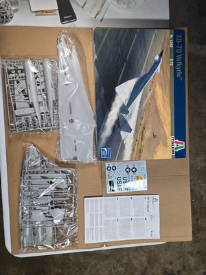 Italy 1/72 XB-70 Valkyrie fighter ITA1282 model jet aircraft no