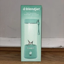BlendJet 1+Mnt Handheld Blender - Green