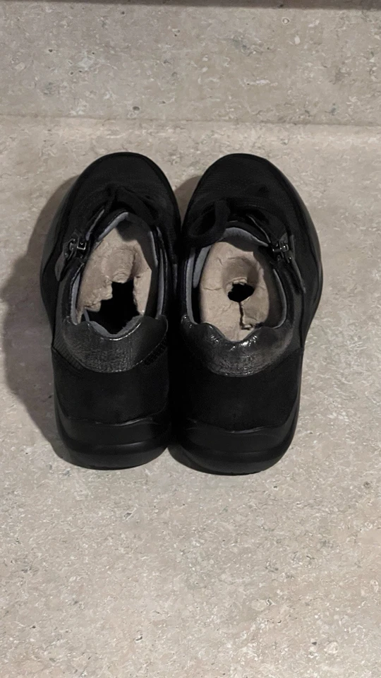 Zapatos para caminar Aravon para mujer talla 7,5B zapatillas de cuero negras CH3369 Foto 2 de 4