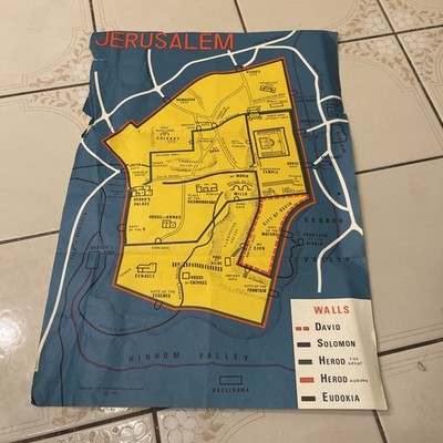 Vintage copy right p.p. 1967 MAP  Jerusalem  Assomptionistes 19 X 13''