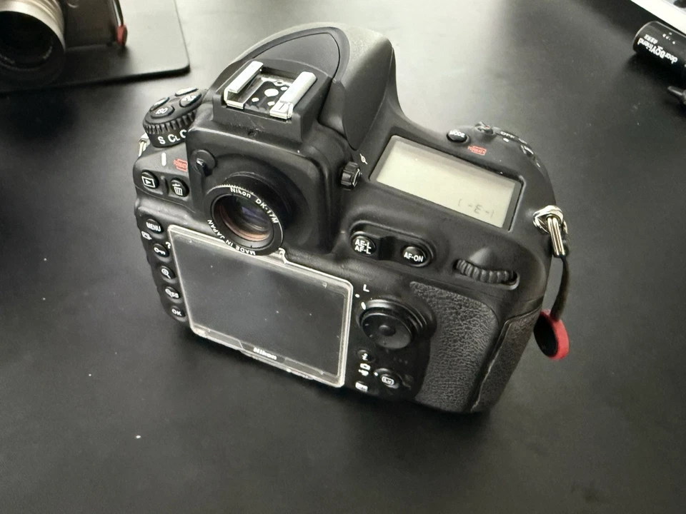 Nikon D810 Digital SLR Camera Body Good Working Condition - Image 3 of 4