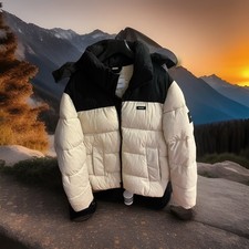 Neue  Calvin Klein-Daunenjacke Gr. S für Jugendliche oder wem sie passt