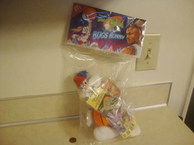 Bugs bunny plush toys r us new arrivals