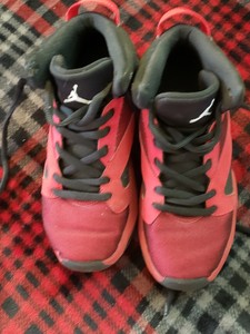 youth jordan shoes