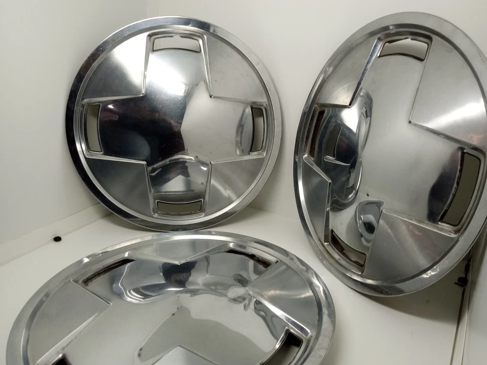 Dodge Omni Plymouth Horizon 1982 82 tapacubos de 13" (3) cubiertas de rueda clásicas de colección Foto 3 de 4