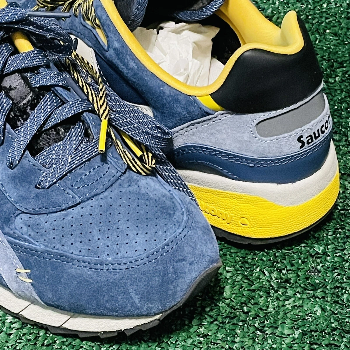 Saucony sneakers cyan hotsell