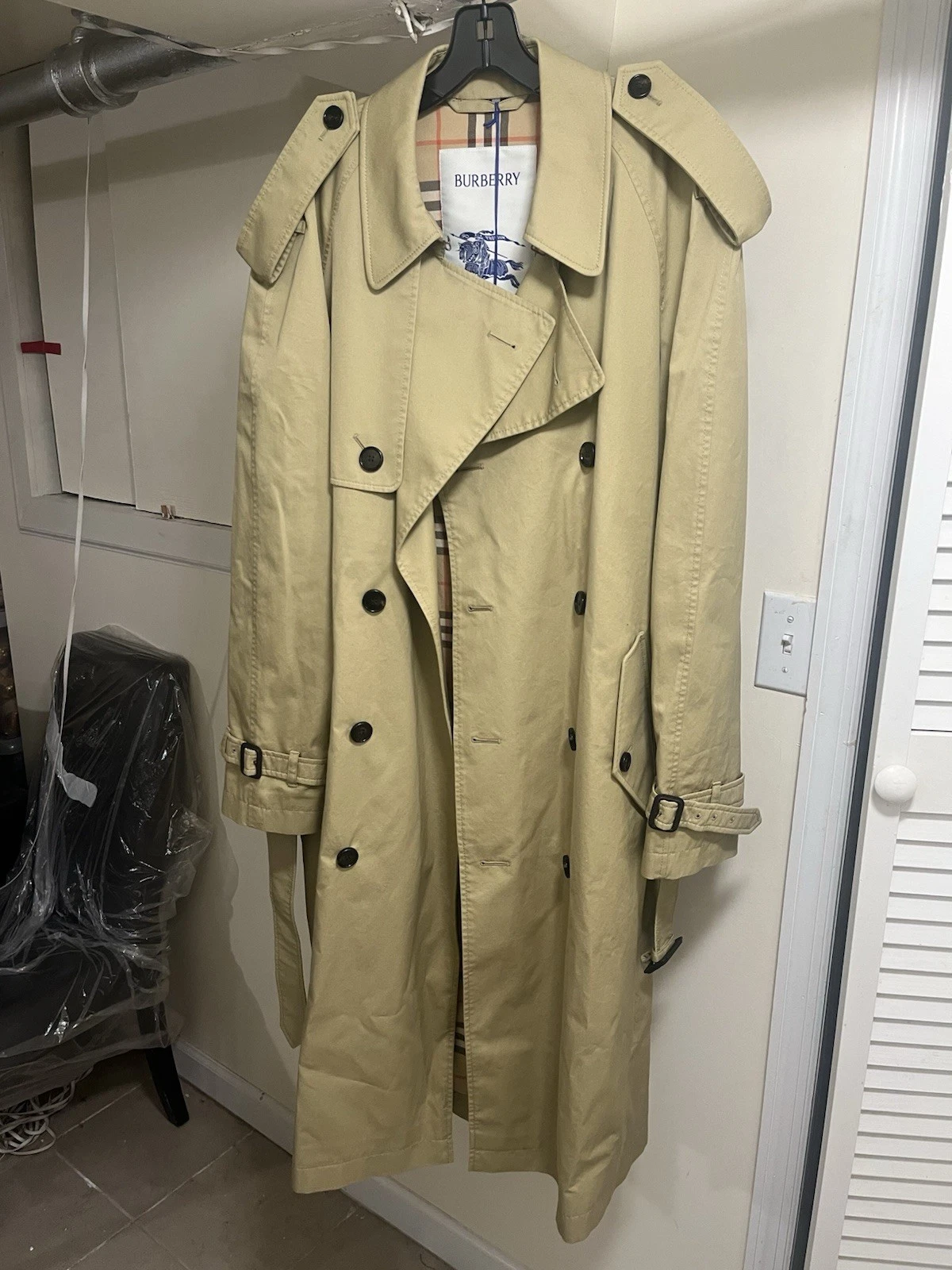 Burberry Men’s Mid-Length Gabardine Trench Coat Sz 48