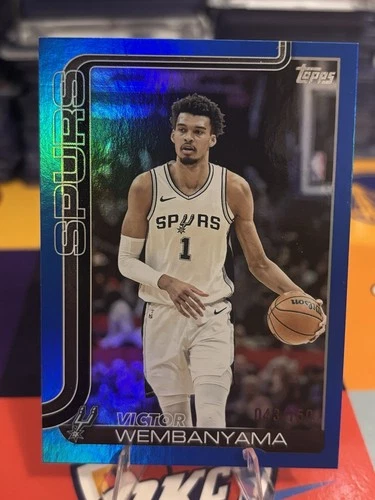 2025-26 Topps Flagship Basketball Spurs Victor Wembanyama Blue Rainbow /150 SP