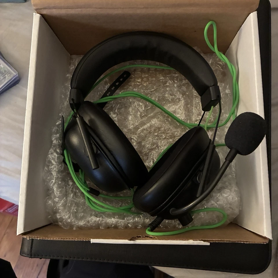 Tested & Working - Razer Kraken Black Headset - Used - Good Condition!! - Image 3 of 4