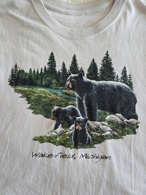 Vintage 90s Y2K Blackbear Wildlife T-shirt. Wakefield Michigan. Size Large