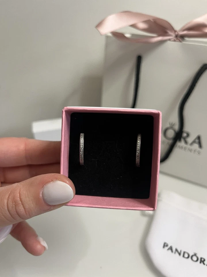 Pandora 296319cz Orecchini Cerchi Cuori scintillanti Argento - Immagine 2 di 4
