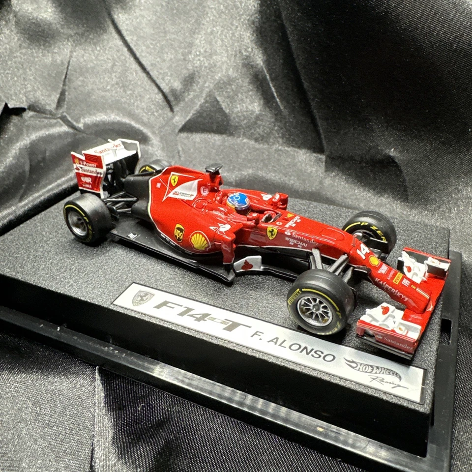 Ferrari 2014 escaso 2014 Hot Wheels 1/43 Fernando Alonso se envía desde EE. UU. F14-T Foto 2 de 4