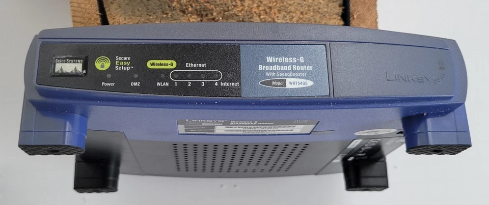 Linksys WRT54GS v2.1 54Mbps 4-Port 10-100 Wireless G Router - Image 2 of 4