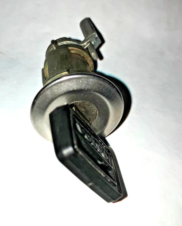 Volvo 240 1990-93 original cerradura de puerta ASP D-32-244 con 1 llave Volvo 1990-1993 nuevo de stock Foto 4 de 4