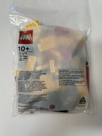 LEGO Masters 6495154 Mini Trophy - Walmart Limited Edition - Brand New - 150 PCS