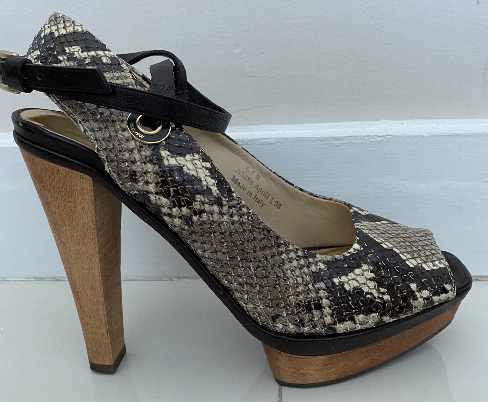COACH PYTHON SNAKESKIN PEEP TOE PLATFORM HEELS SZ… - image 1