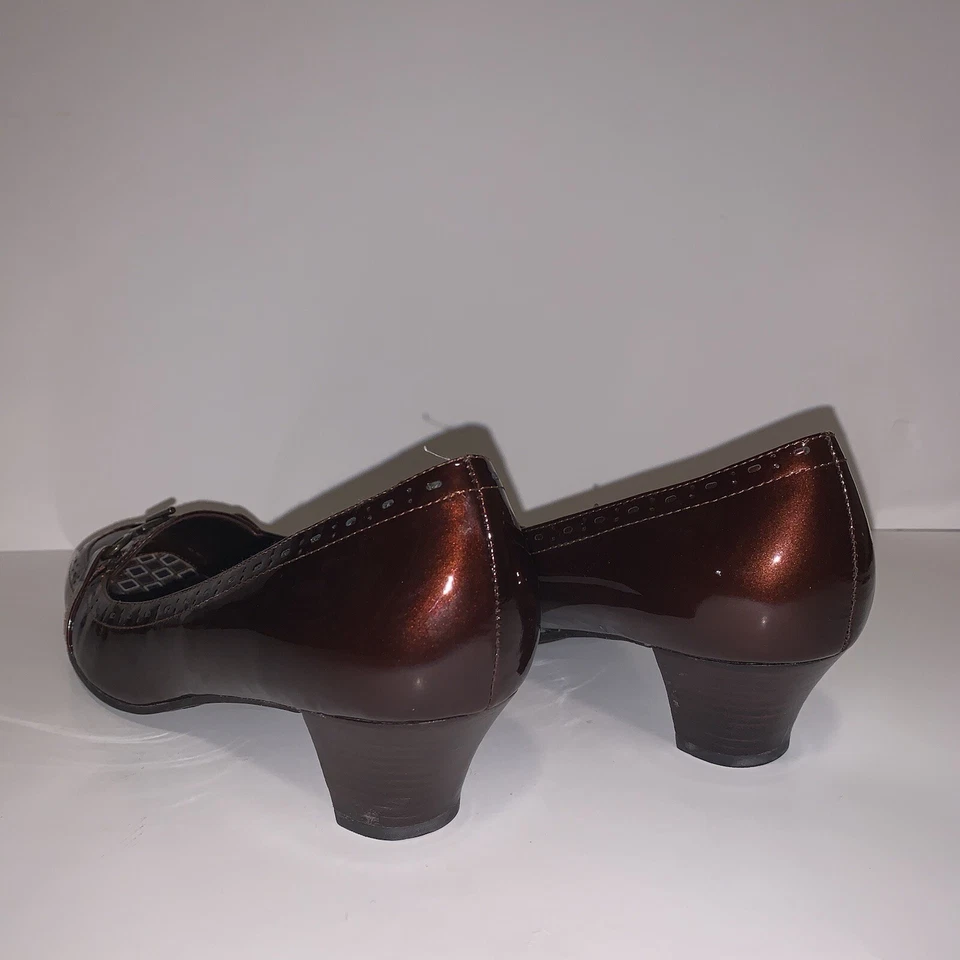 Liz Claiborne 闪亮金属色勃艮第 Kady 乐福鞋 带中跟鞋 Wmn 尺码 9.5 — 第 3/4 张图片