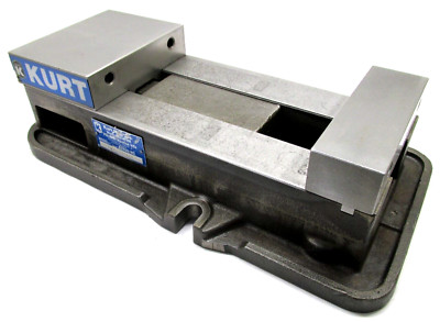 KURT ANGLOCK 6'' MILLING MACHINE VISE - #D675