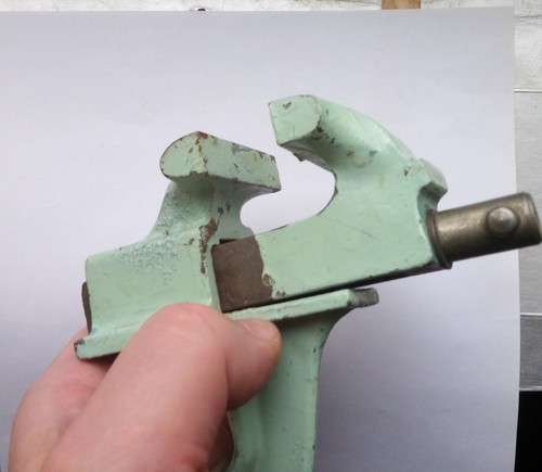 Rare Vintage Soviet mini Vise ChiZ Made in USSR 1960s - Picture 6 of 7