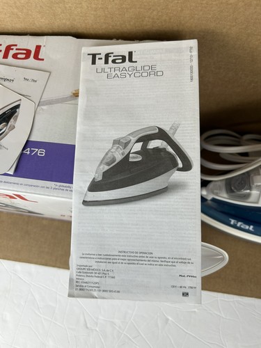 T-fal Ultraglide 4476 Steam Iron 1700 Watt Steam, Auto Shut-off & Ceramic  - Picture 5 of 6