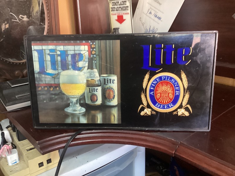 Vintage 1983 Miller Brewing Co. Miller Lite Beer Man Cave Bar Lighted Wall Sign