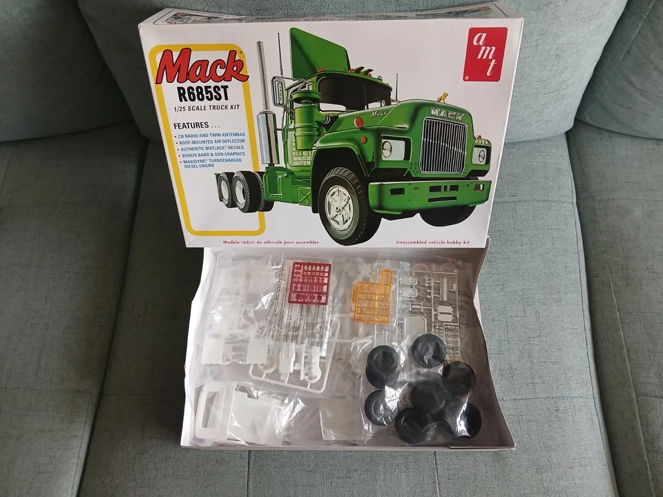 Mack DM 685ST in 1:25 von AMT # 1039/06, sehr selten! - Bild 2 von 4