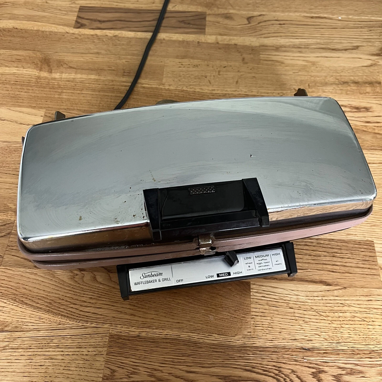 Vintage Sunbeam Wafflebaker Grill Waffle Iron Maker WB-K Sandwich Maker