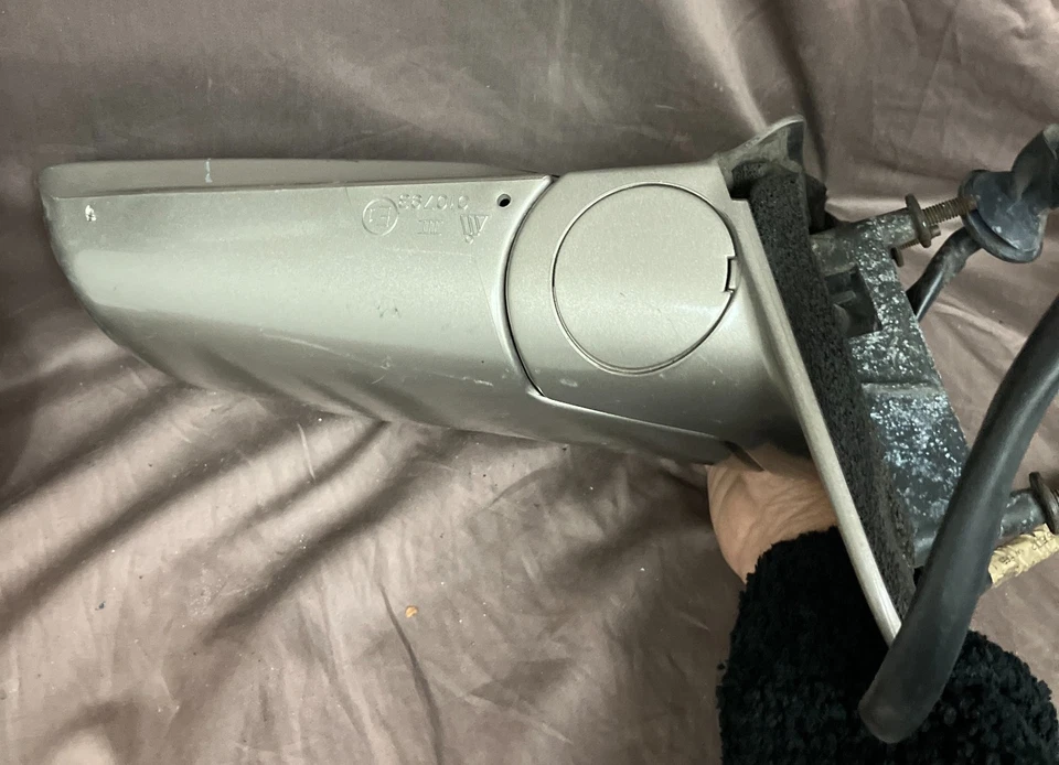 OEM, SIDE MIRROR ASSEMBLY, LH DRIVER,  2004 CADILLAC SRX, GRAY Foto 3 de 4