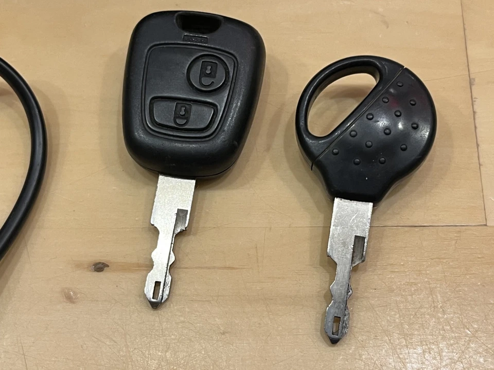 Centralina Immobilizzatore Peugeot 206 CC 1.6 BSM B5 9657608580 BSI 9653667680 - Immagine 4 di 4