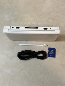 Nintendo 3DS XL LL White Handheld With Charger And Stylus Very Good